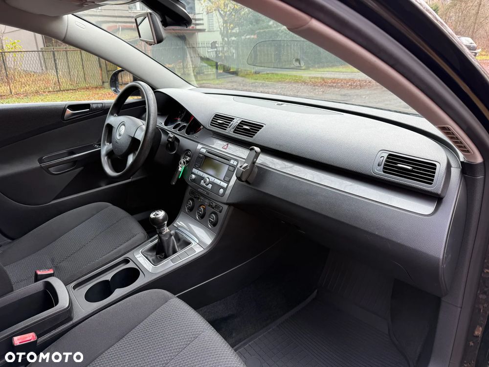 Volkswagen Passat Variant 2.0 TDI Trendline - 18