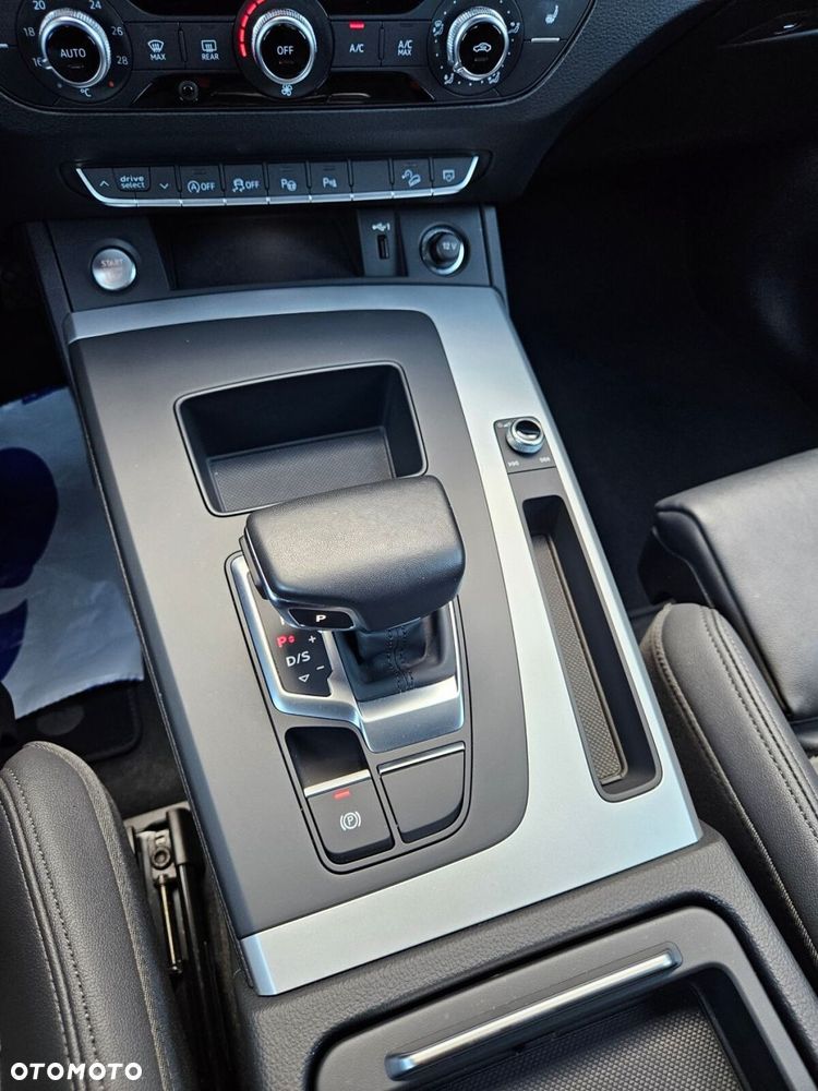 Audi Q5 Sportback - 25