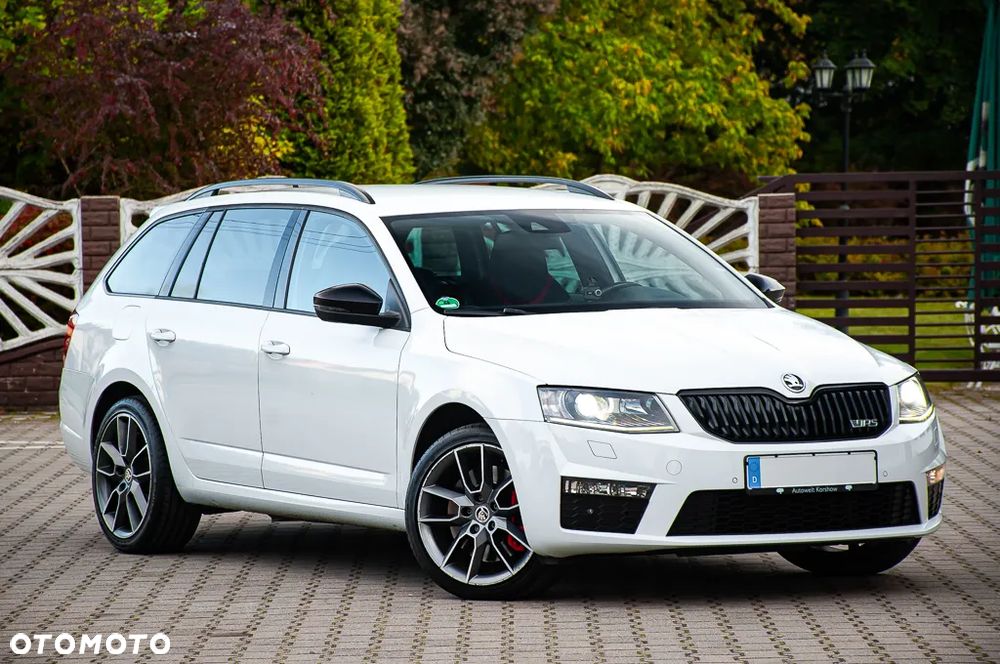 Skoda Octavia Combi 2.0 TDI DSG RS - 14