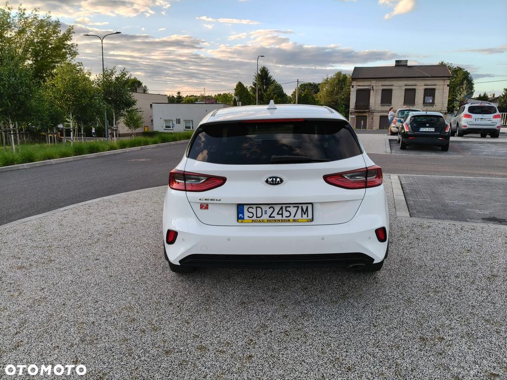 Kia Ceed 1.4 T-GDI L Business Line - 9