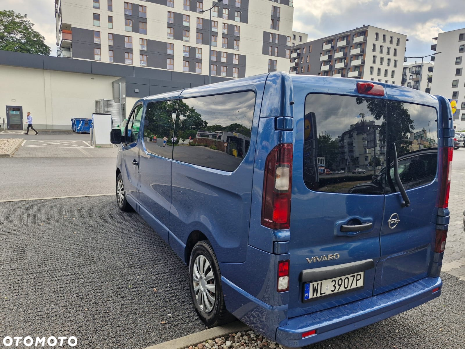 Opel Vivaro L2H1 2,9t Elegance - 3