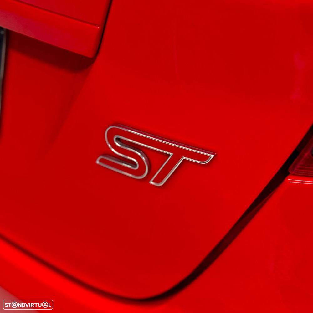 Ford Fiesta 1.6 T ST - 8