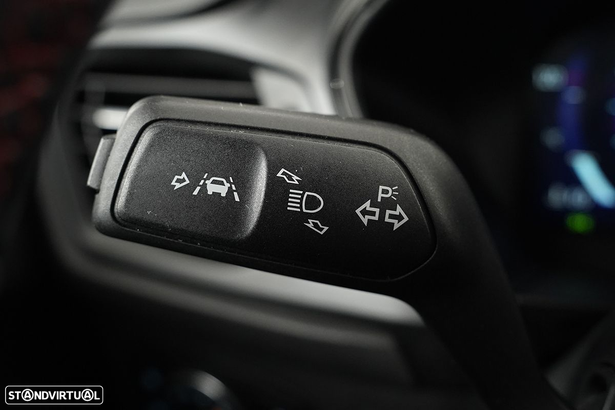 Ford Focus 1.0 EcoBoost MHEV ST-Line X - 17
