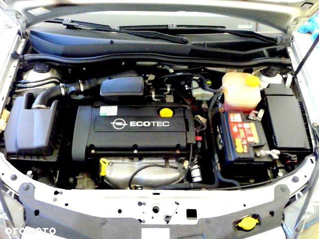 Opel Astra 1.6 Cosmo - 7