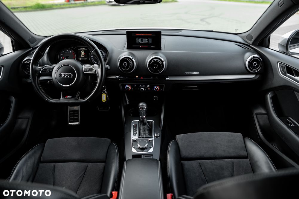 Audi S3 Sportback S tronic - 25