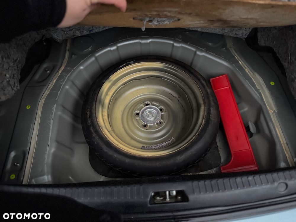 Mitsubishi Lancer 1.8 CVT Invite - 23