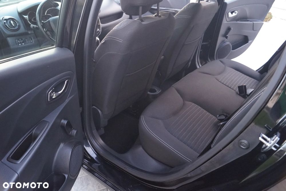 Renault Clio - 19
