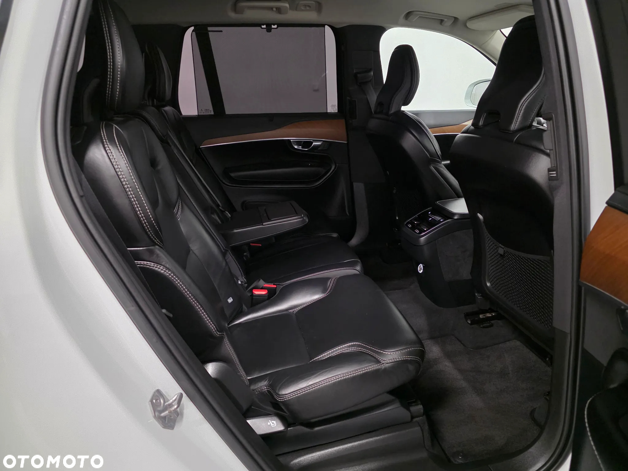 Volvo XC 90 D5 AWD R-Design - 19