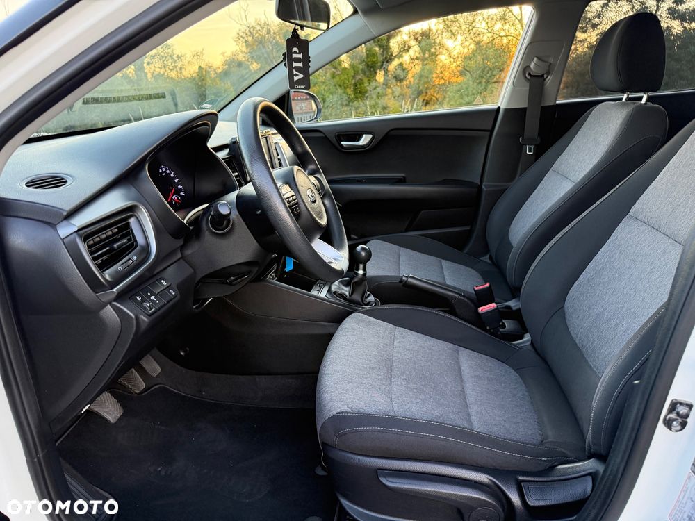 Kia Stonic 1.2 M - 13