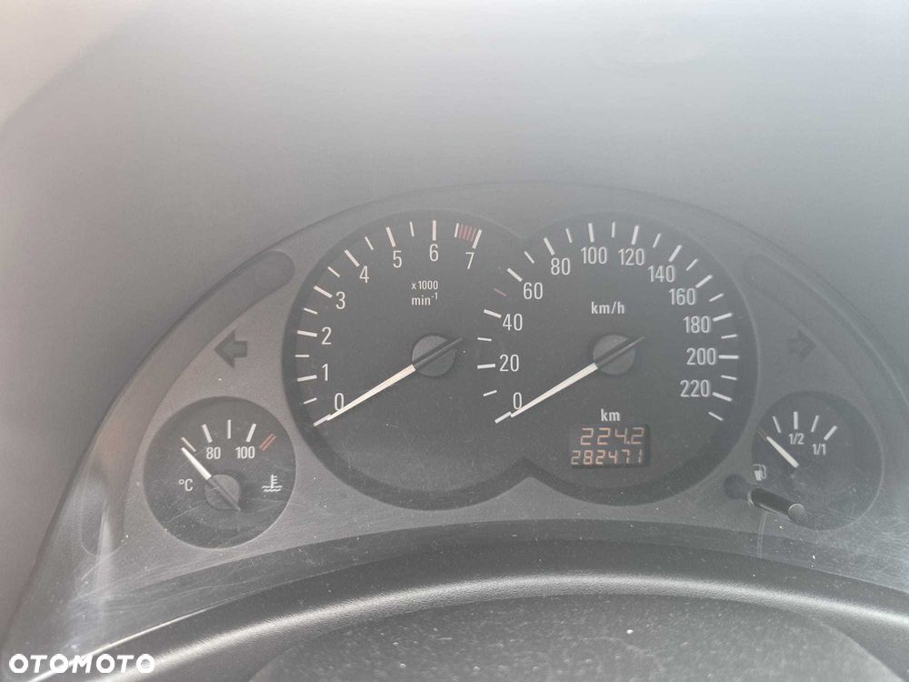 Opel Corsa - 6