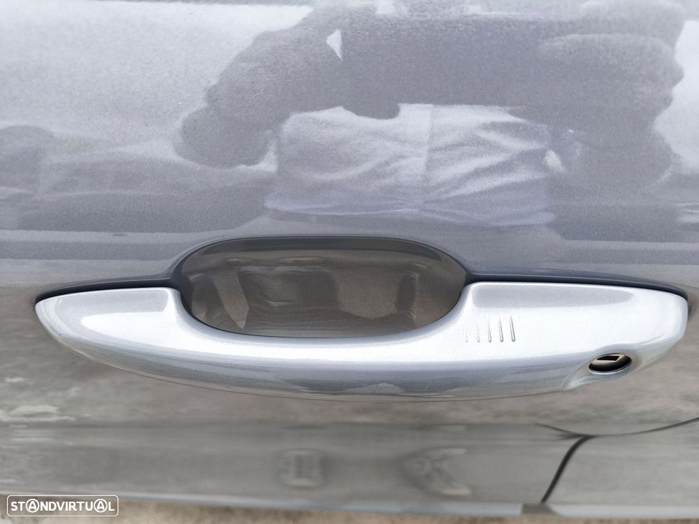 Ford Kuga 2.5 PHEV ST-Line X - 34