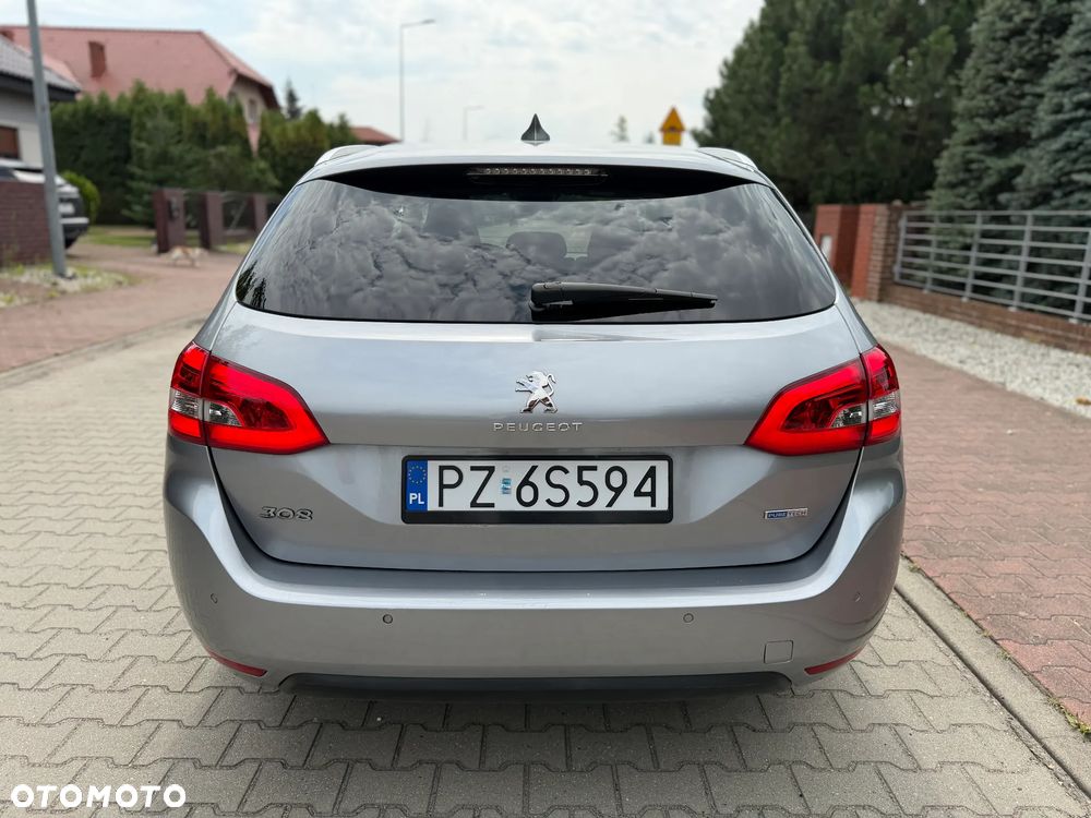 Peugeot 308 - 23