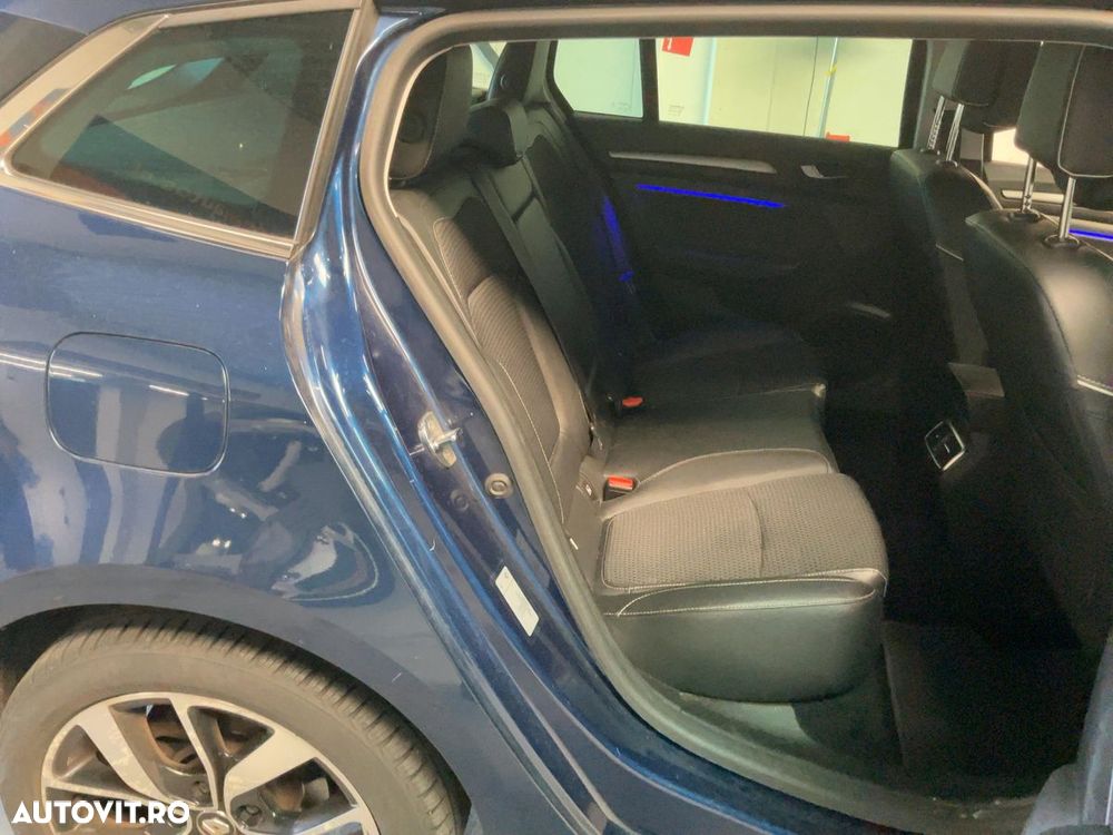 Renault Megane ENERGY TCe 140 EDC BOSE EDITION - 9