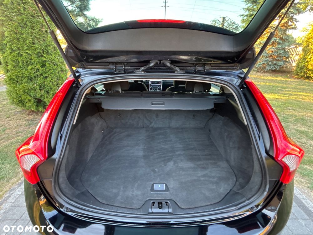 Volvo V60 D4 Business Edition - 33