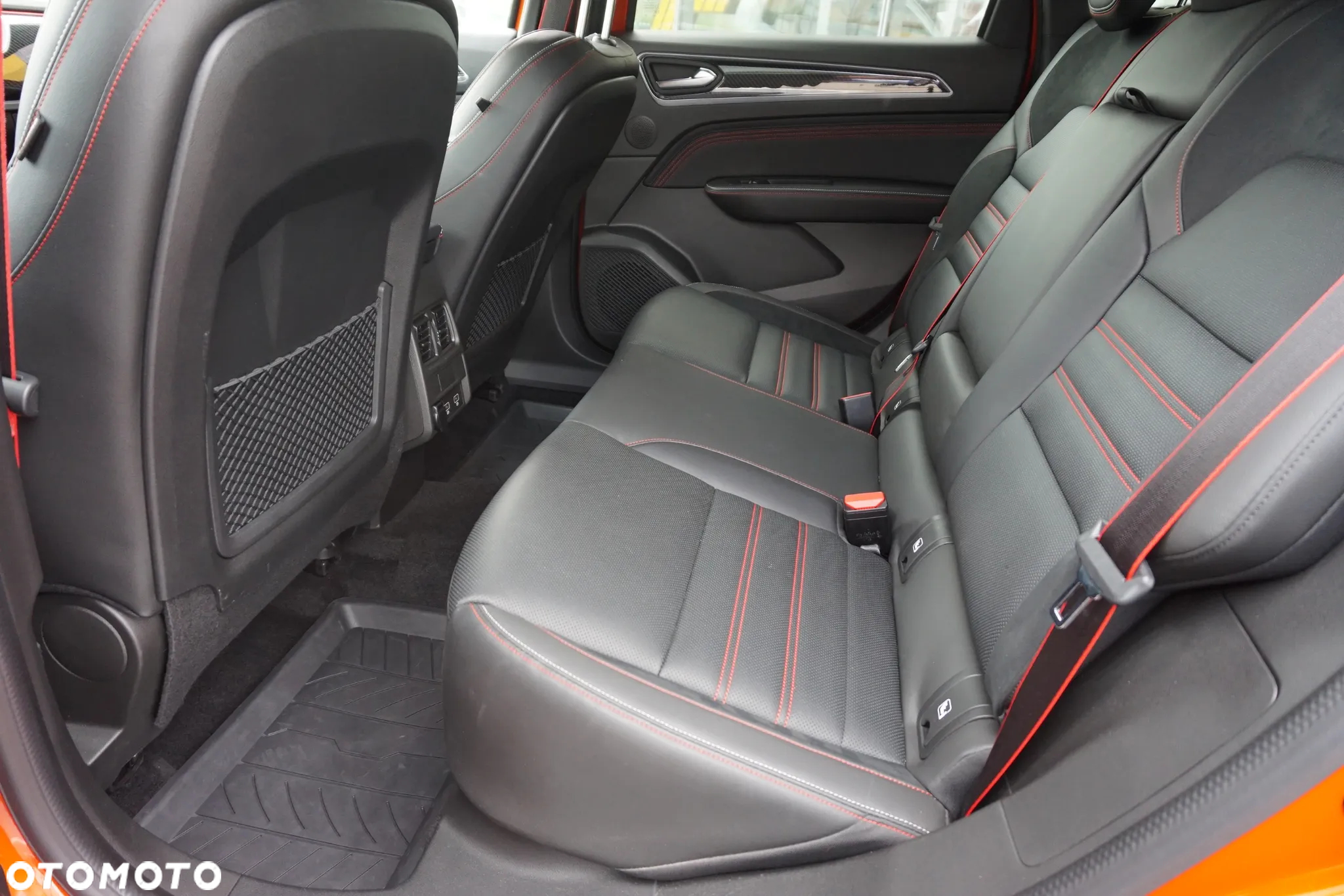 Renault Arkana 1.3 TCe mHEV R.S Line EDC - 16