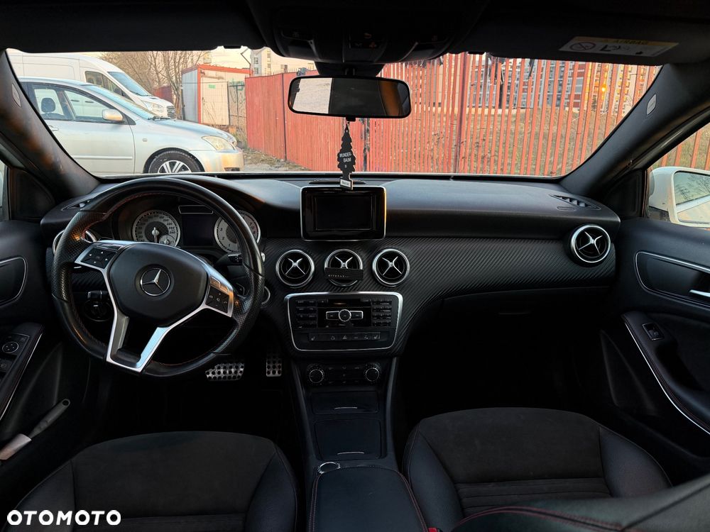 Mercedes-Benz Klasa A 200 7G-DCT AMG Line - 12