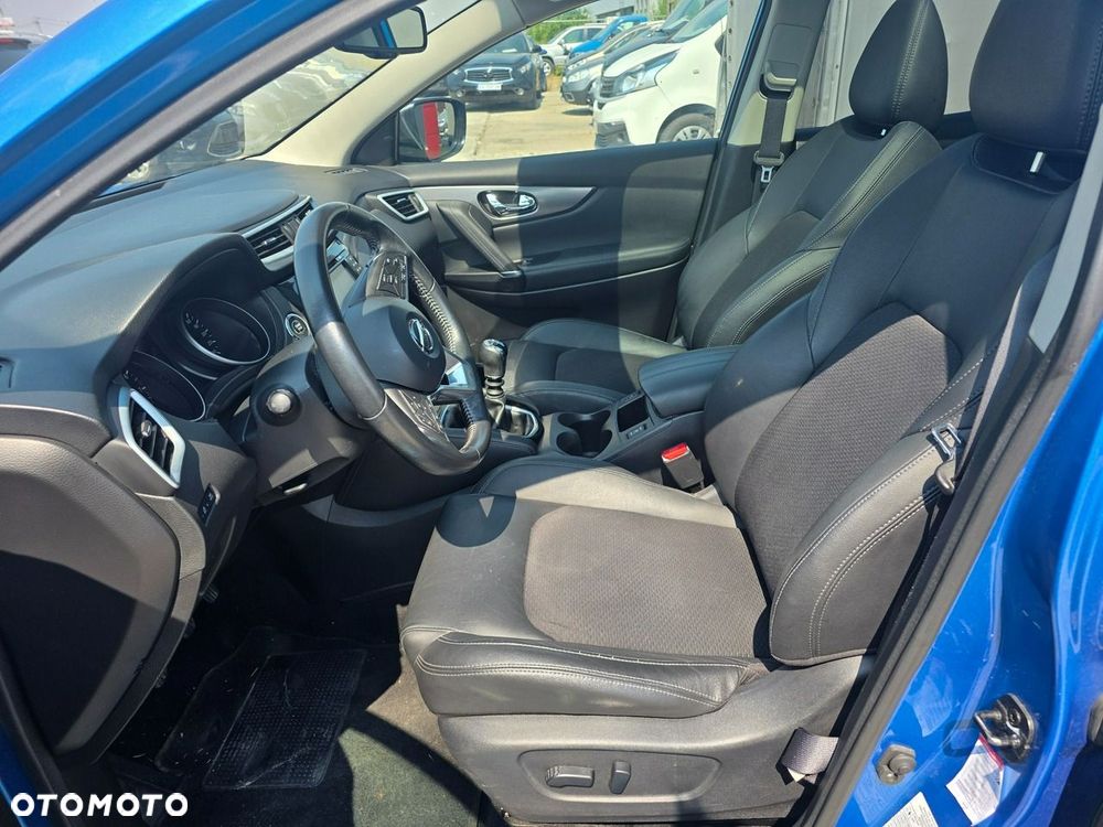 Nissan Qashqai - 10