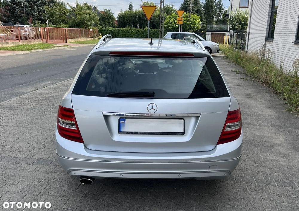Mercedes-Benz Klasa C 220 CDI DPF (BlueEFFICIENCY) - 15