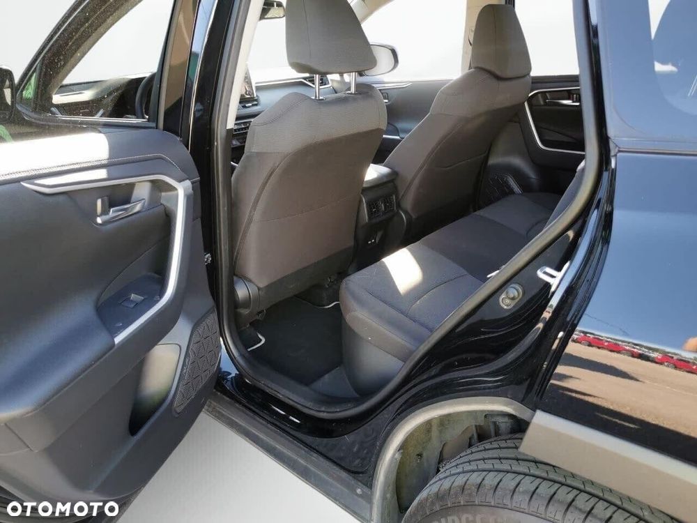 Toyota RAV4 - 5