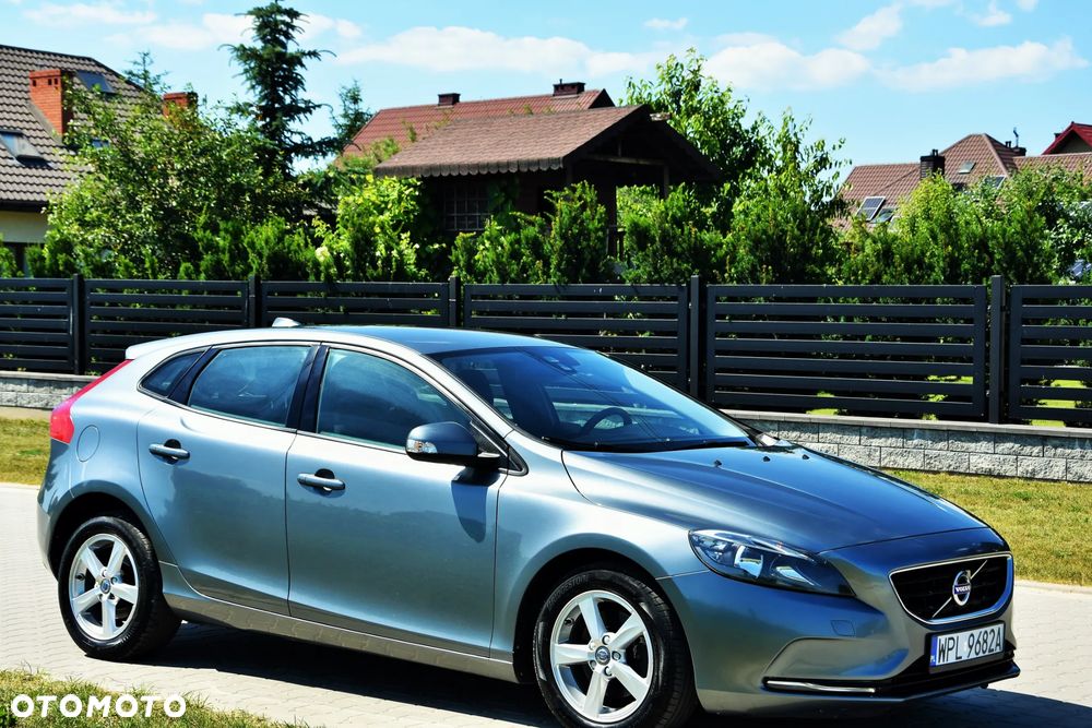 Volvo V40 D2 Momentum - 13