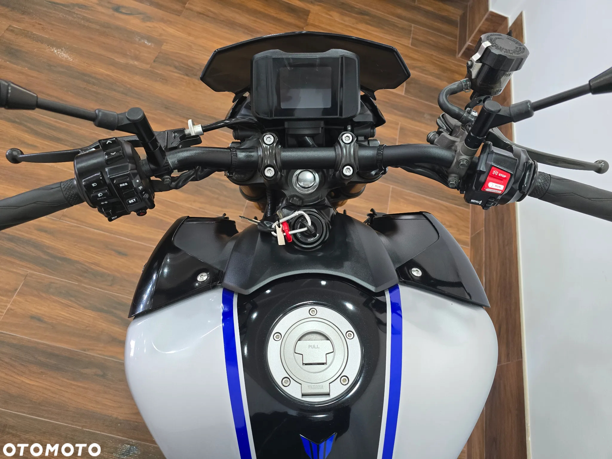 Yamaha MT - 6