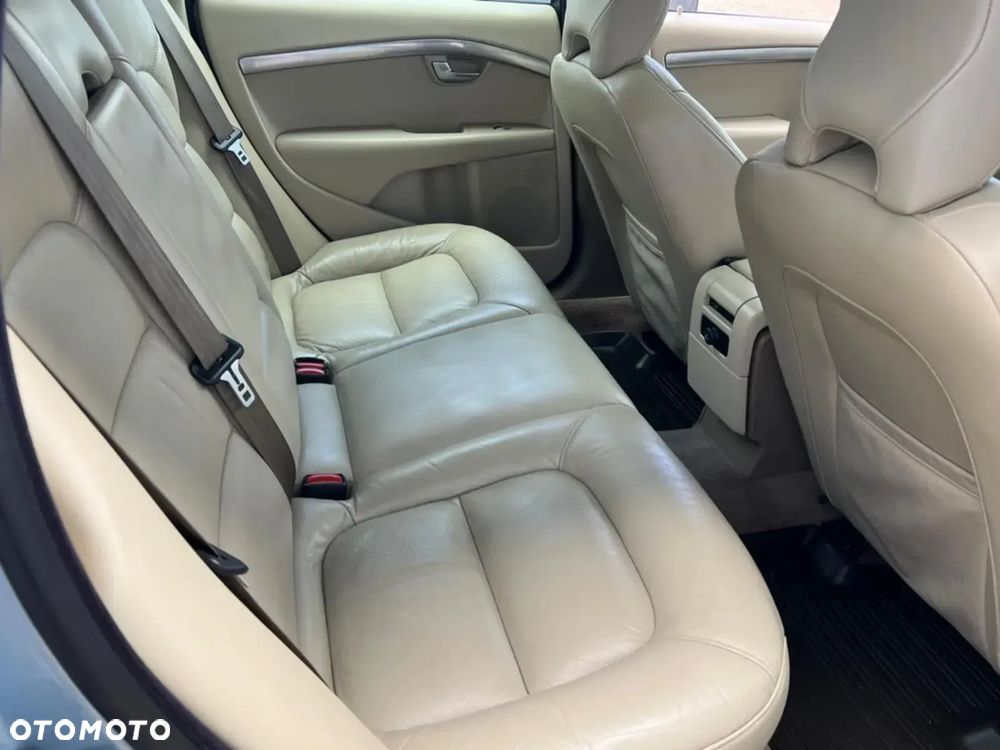 Volvo V70 D5 Summum - 6