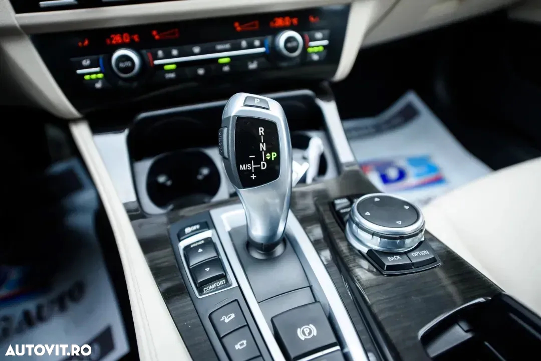 BMW Seria 5 520d xDrive AT - 22