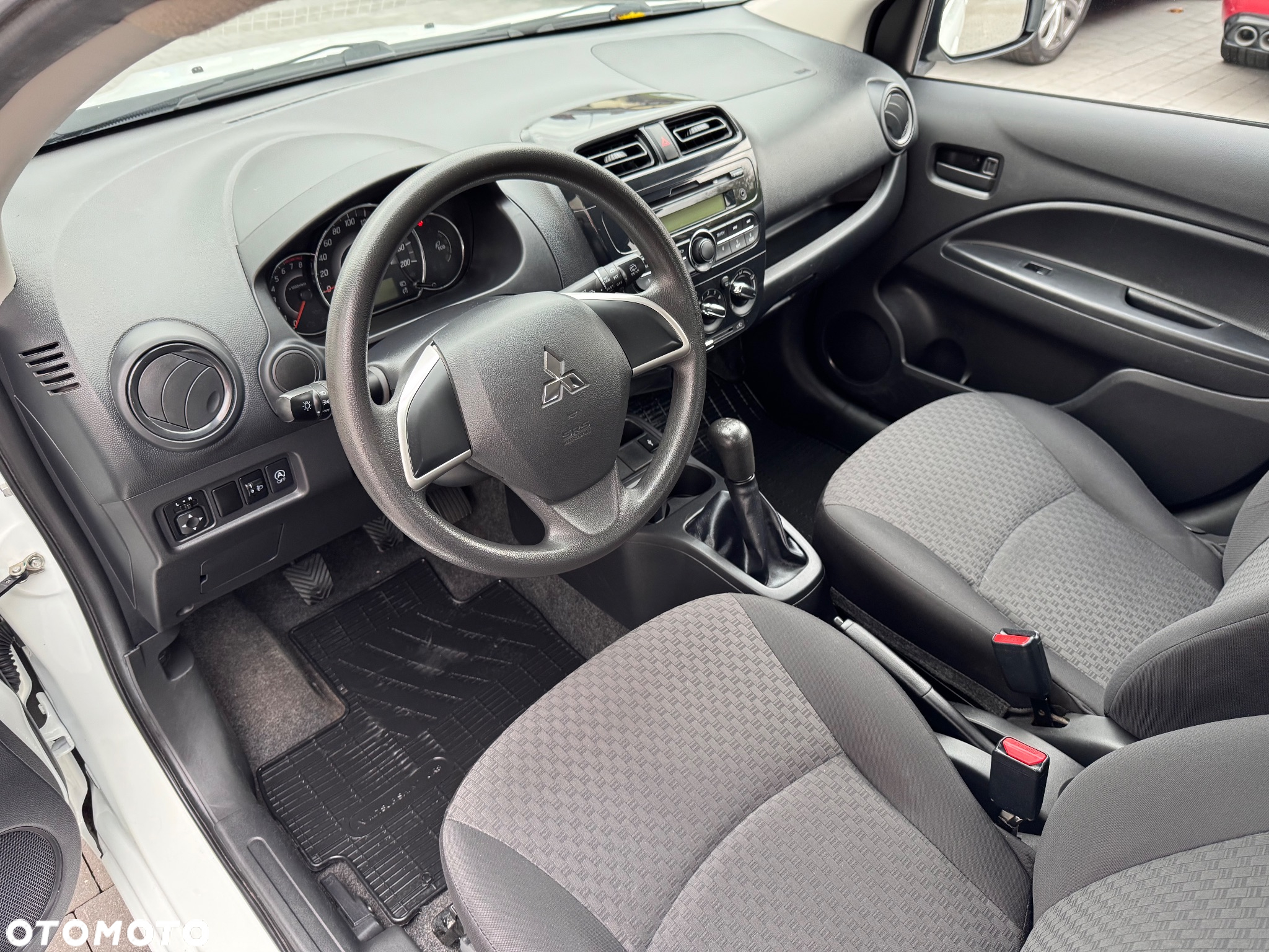 Mitsubishi Space Star 1.0 Intro Edition - 15