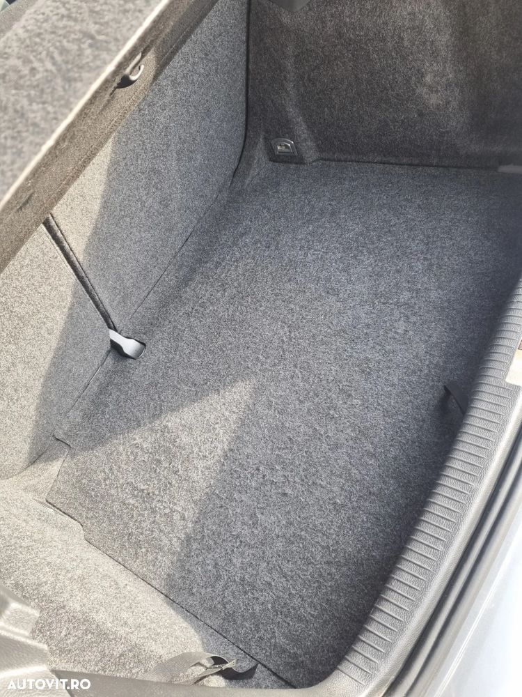 Volkswagen Golf 1.9 TDI Edition - 28