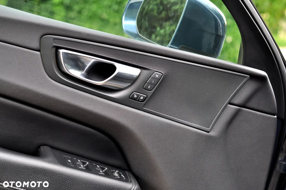 Volvo XC 60 D4 Geartronic Inscription - 17