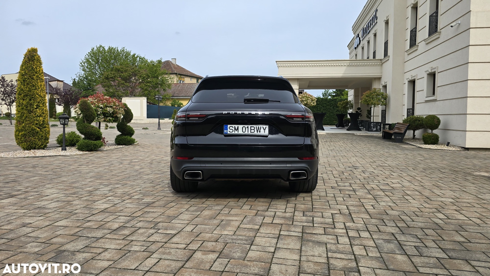 Porsche Cayenne - 5