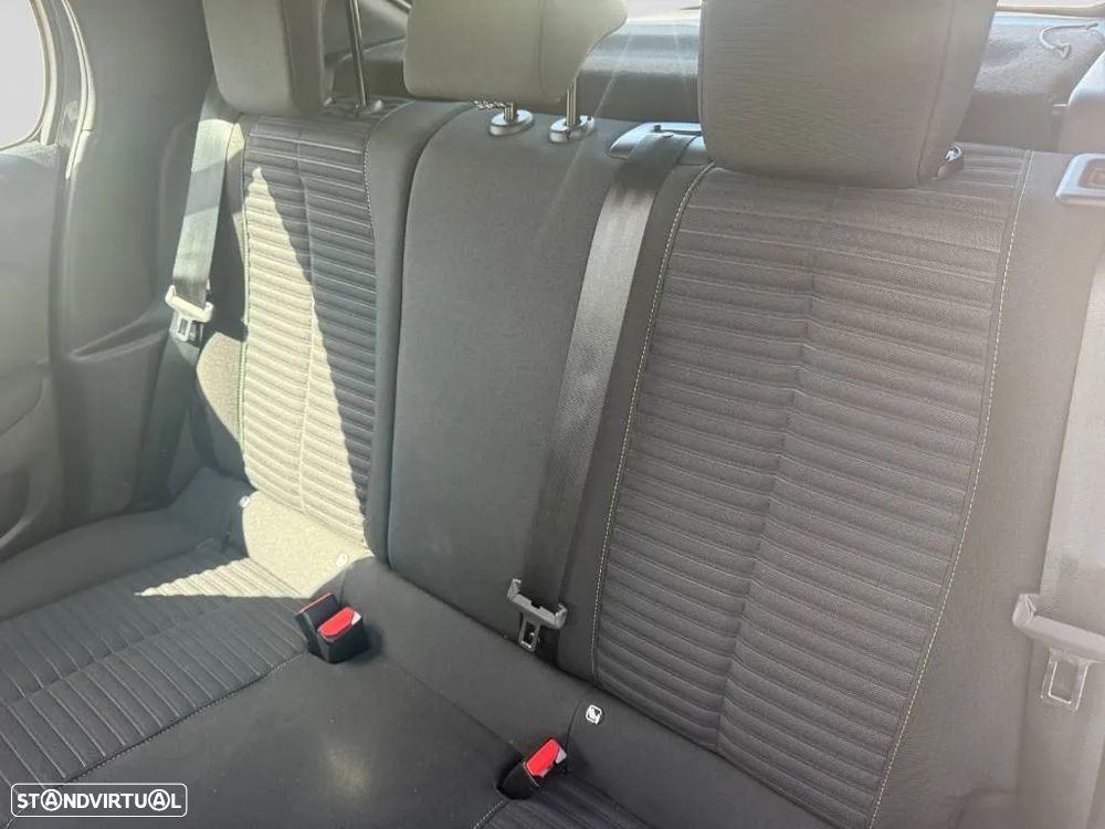 Peugeot 208 1.2 PureTech Active - 14