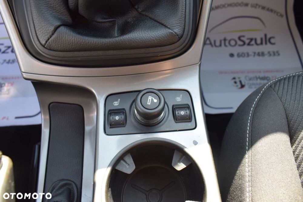 Ford Kuga - 34