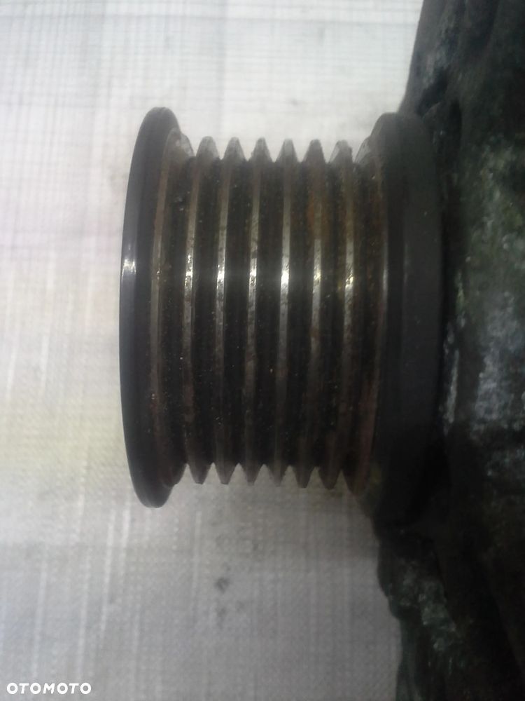 Renault Scenic III 1.9 DCi alternator Bosch 0124525151 8200660041B 150 Amper - 3