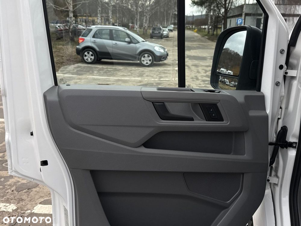 Volkswagen Crafter Furgon 4490 - 10