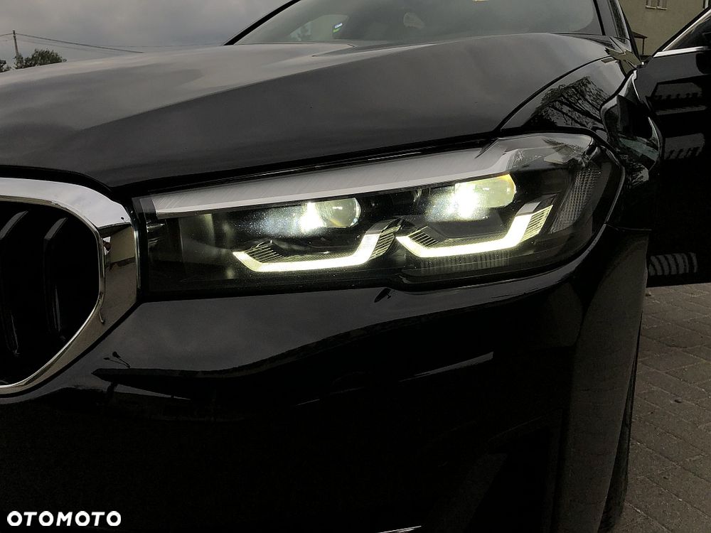 BMW Seria 5 518d mHEV Luxury Line sport - 10