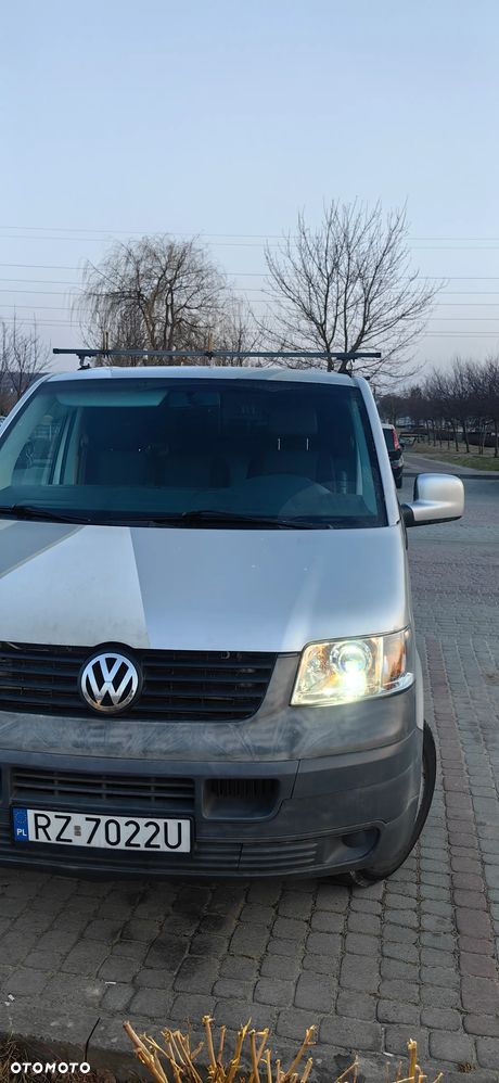 Volkswagen Transporter - 28