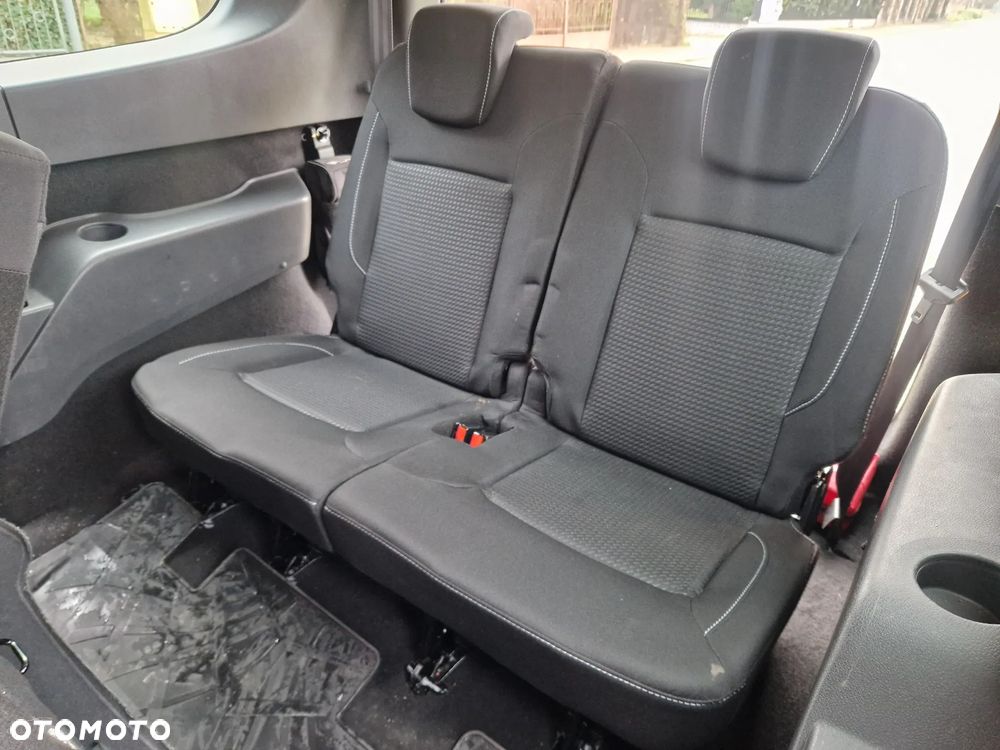 Dacia Lodgy 1.6 SCe Laureate S&S - 16