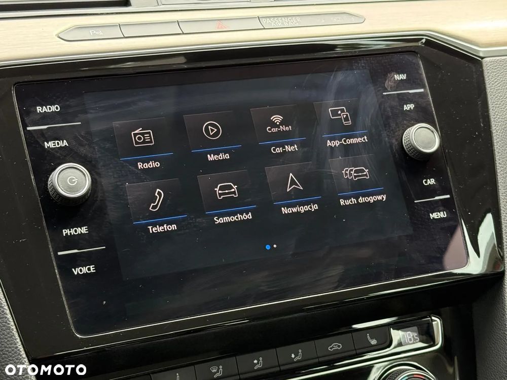 Volkswagen Passat Variant 1.6 TDI SCR DSG Comfortline - 36