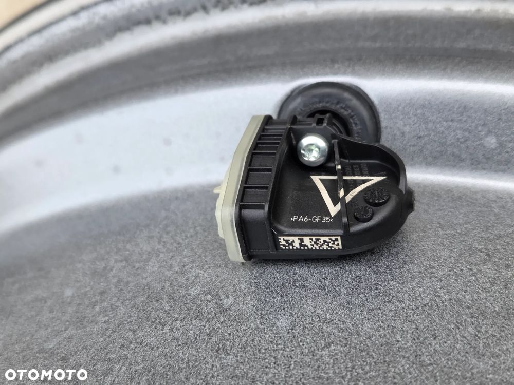 FELGA FELGI FORD 7JX 17 ET 50 NX7C-1007-E1A ST LINE FORD C-MAX MONDEO S-MAX KUGA FOCUS - 12