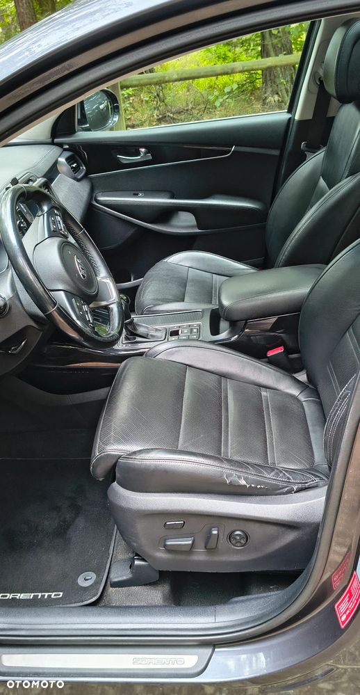 Kia Sorento - 10