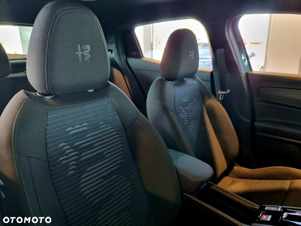 Alfa Romeo Junior 1.2 mHEV Ibrida eDCT - 15