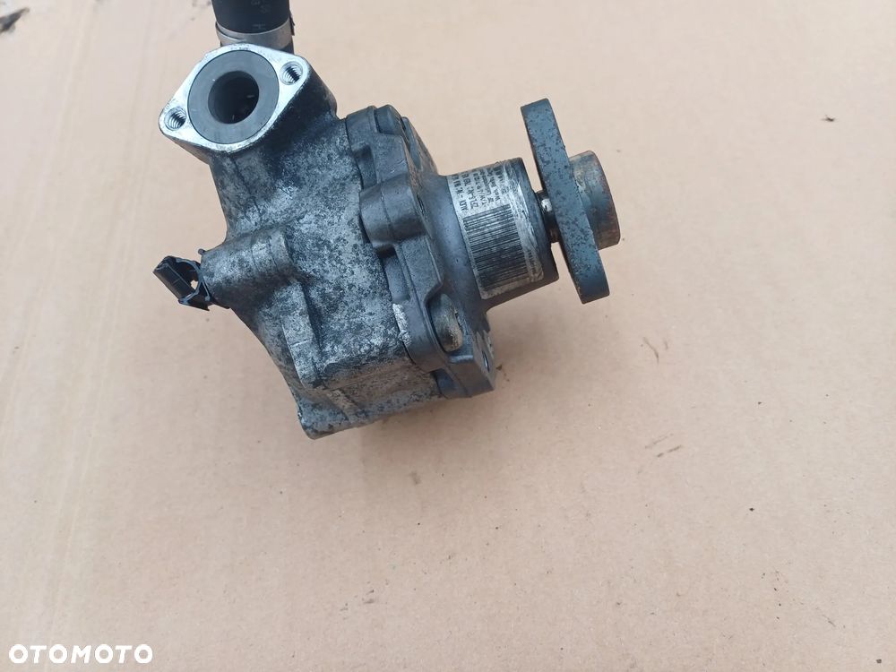 Pompa wspomagania Audi A4 B8 A5 8K0145154B - 2