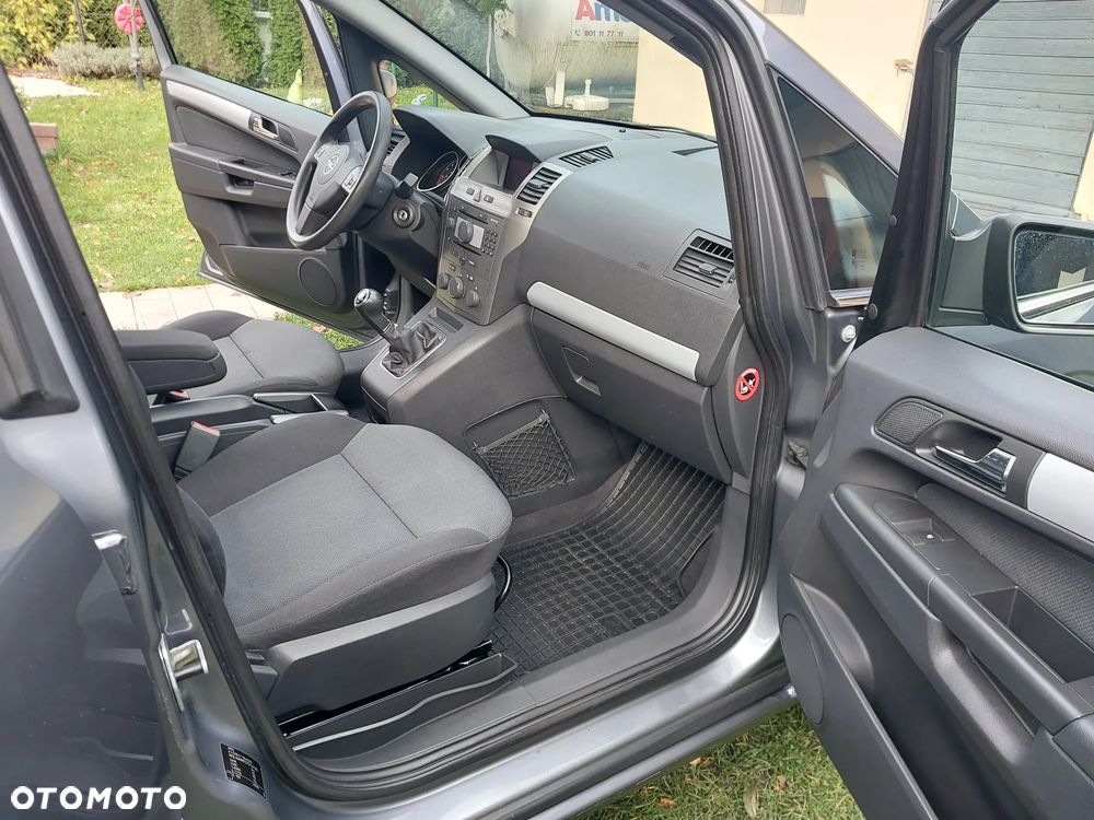 Opel Zafira 1.8 - 9