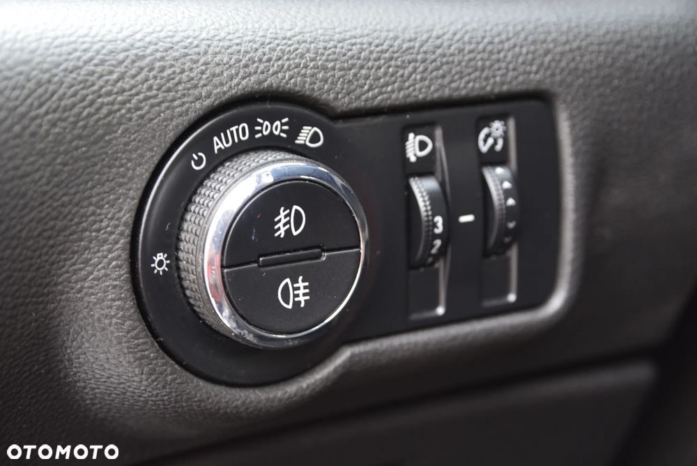 Opel Astra 1.6 Enjoy - 29