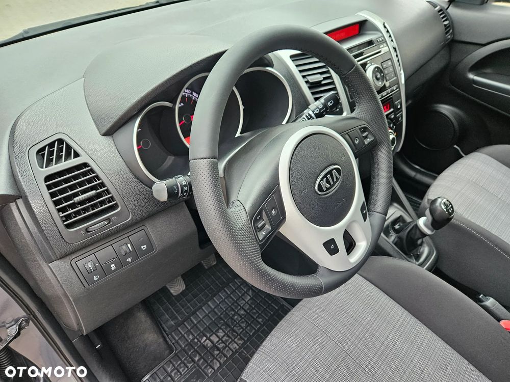 Kia Venga 1.6 CVVT ISG Spirit - 18