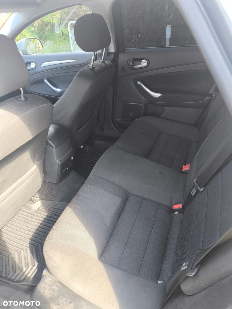 Ford Mondeo 2.0 Titanium - 14