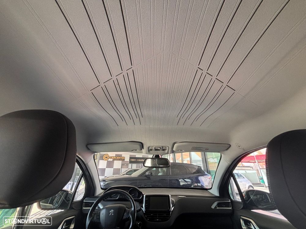 Peugeot 2008 1.6 e-HDi Allure - 8