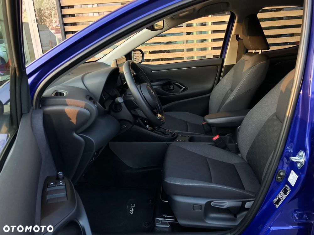 Toyota Yaris Hybrid 1.5 Style - 31