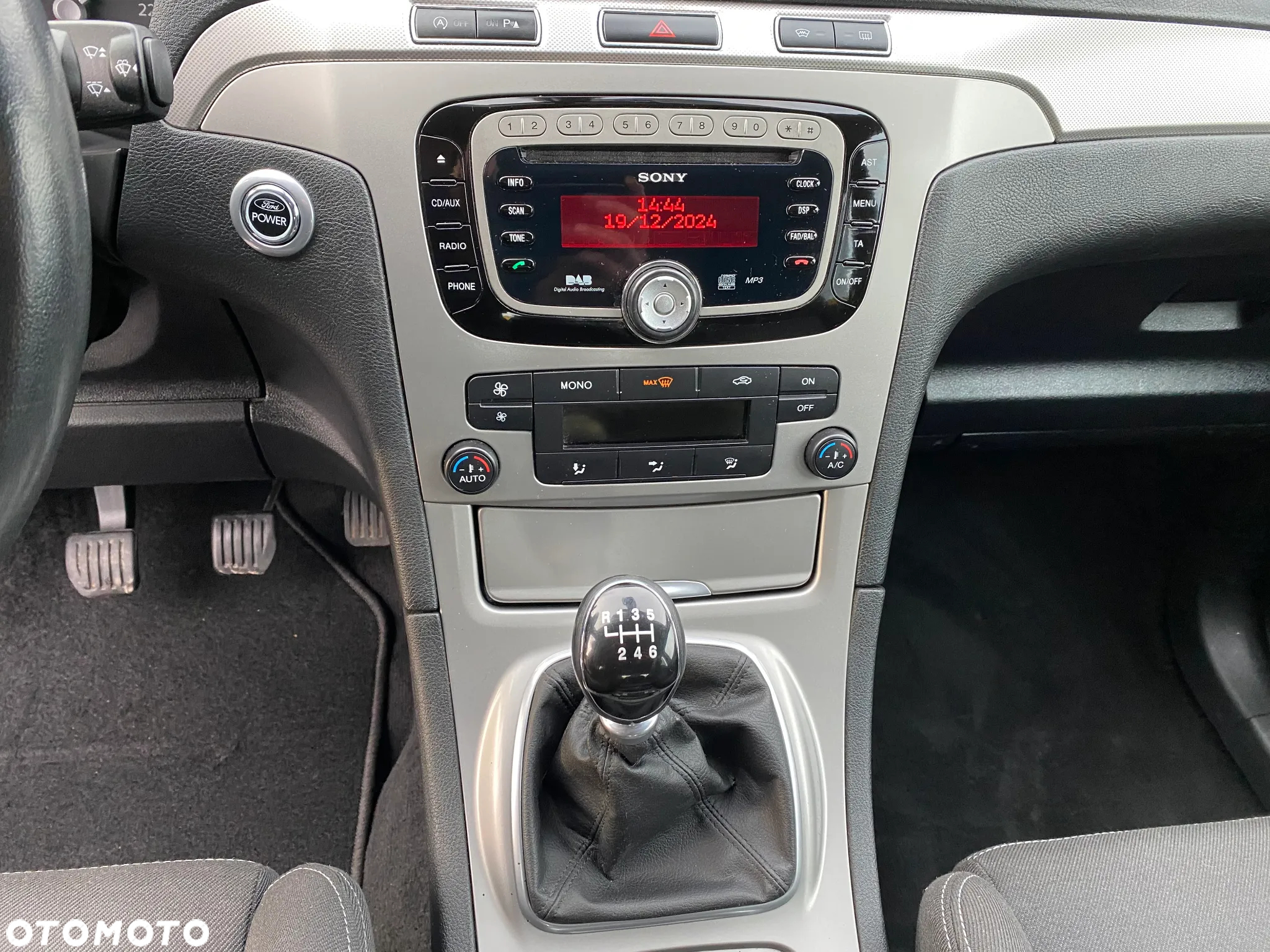 Ford S-Max - 25